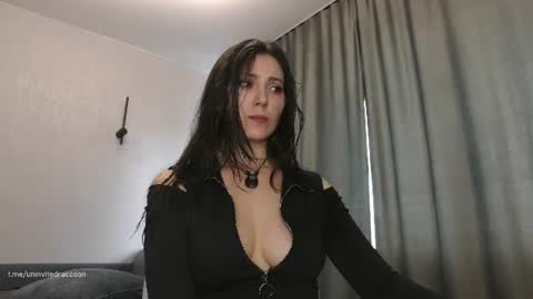 uninvited_raccoon online show from July 17, 2:46 am