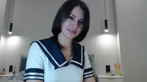 uninvited_raccoon online show from February 9, 1:00 am