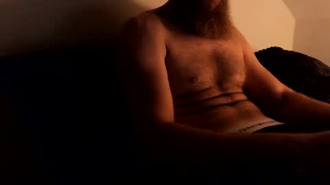 unknownbeard89 online show from December 14, 3:36 pm