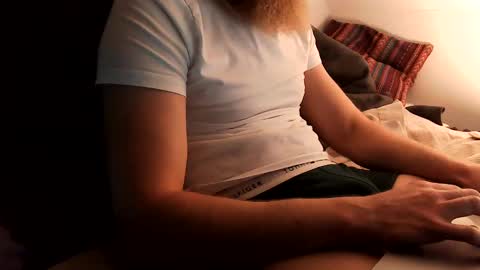 unknownbeard89 online show from February 22, 9:56 am