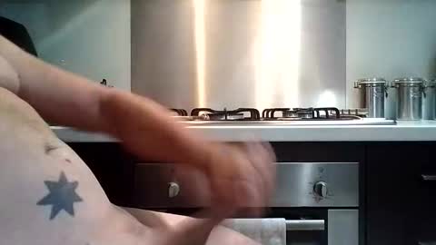 uplatenhorny2379 online show from April 7, 7:49 pm