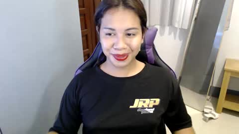 Vee online show from January 10, 8:51 am