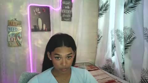 ur_dazzlingmorenaxx online show from March 30, 4:34 am