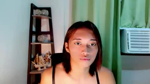 Ellie online show from February 12, 2:20 pm