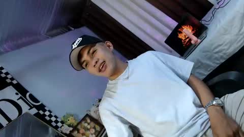 ur_shan21 online show from July 6, 7:27 pm