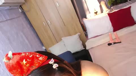 ur_sugarbabyx online show from December 23, 6:05 pm