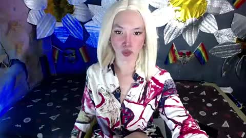 yana online show from July 12, 9:12 am