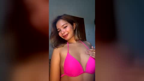 urcutiepiegirl online show from July 13, 6:17 am