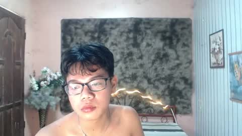 urdreamboy_doms online show from July 29, 5:40 am