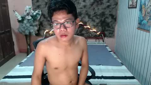 urdreamboy_doms online show from July 3, 7:24 am