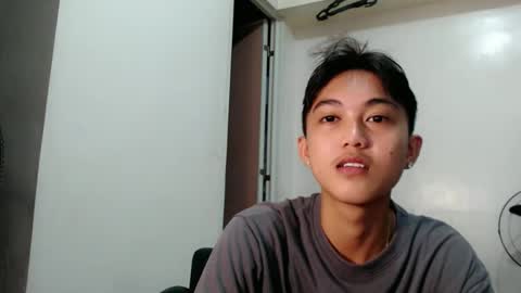 urdreamboy_prince online show from June 10, 1:43 pm