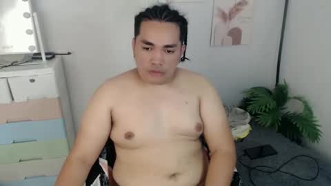 ure_fattytoy143 online show from April 7, 6:37 am