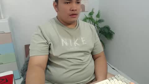 ure_fattytoy143 online show from January 12, 10:44 am