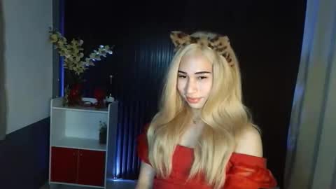 urfave_bbgirl online show from November 25, 10:25 am