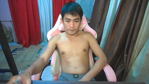 urfucking_nin15 online show from February 7, 4:15 am