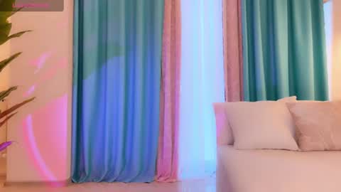 Jenny online show from July 4, 4:10 pm