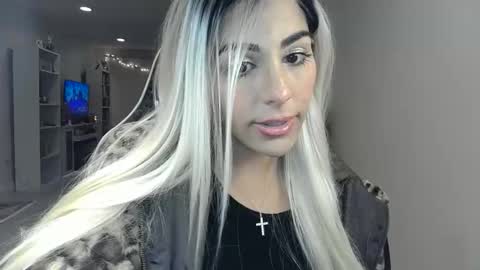 Snapshot of urgoddessmarla chatting on September 30, 4:23 am Goddess Marla online show from September 30, 4:23 am