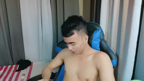 urguy_francis online show from February 17, 6:06 pm