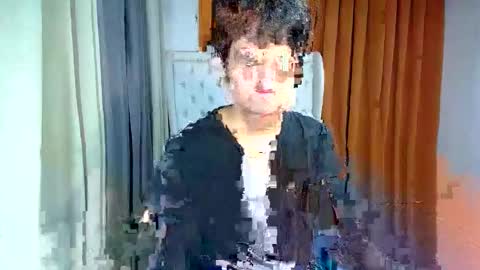 urhot_johny online show from May 5, 11:38 am