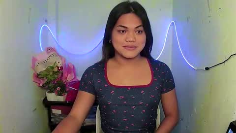 Snapshot of urhottie_bella chatting on October 3, 3:15 am urhottie_bella online show from October 3, 3:15 am