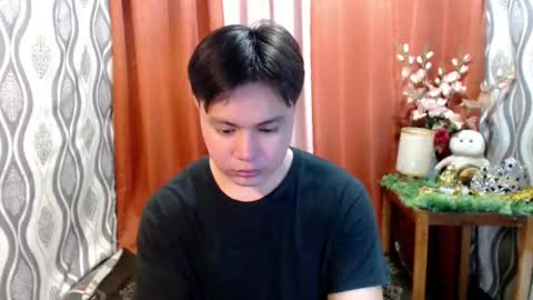 urhunky_ivan online show from December 29, 4:38 am