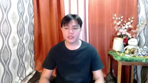 urhunky_ivan online show from December 28, 3:59 pm