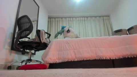 urimare_south online show from January 30, 3:22 am