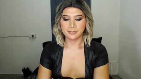 Zoe online show from February 2, 2:56 pm