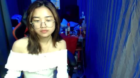 urlovelychinita online show from January 10, 10:04 pm