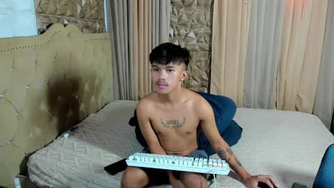 urmasterhardcock online show from May 30, 2:10 am