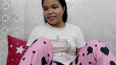 urpinaygirl69 online show from June 27, 1:17 pm