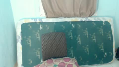 mica online show from December 9, 12:08 pm