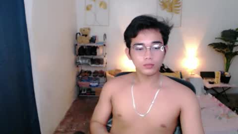 urpinoy_cummer online show from November 2, 12:27 pm