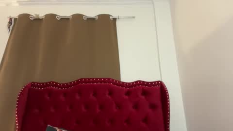 Janine online show from January 12, 8:05 pm