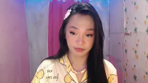 TYRA online show from April 17, 4:31 pm