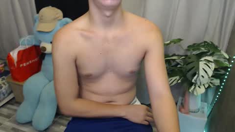 ursweet_jade online show from April 5, 12:40 am