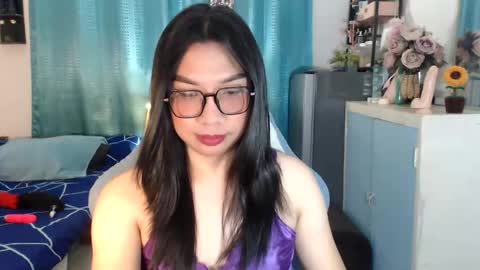 Ashley Kate Mateo Gray online show from June 10, 6:45 am