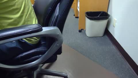 useemie online show from September 12, 8:00 pm