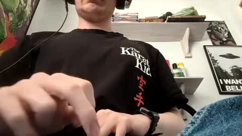 uselessboy666 online show from July 17, 7:16 pm
