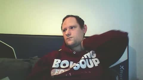 sub 4 u online show from December 17, 10:34 am