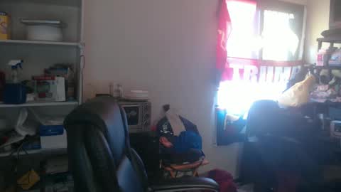 Eric online show from February 17, 3:33 pm