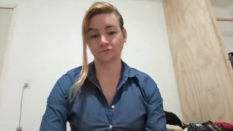 vagimosa online show from October 13, 9:22 am