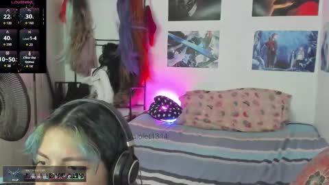 Vaiolet1314 online show from January 17, 9:52 am