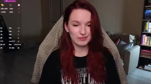 Val online show from November 23, 8:07 pm