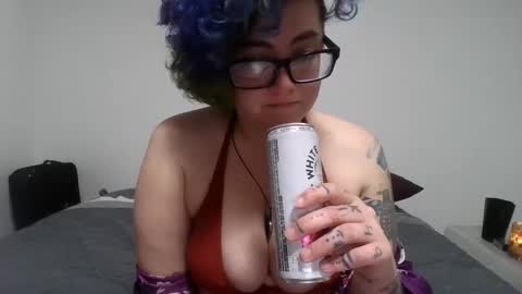 valarieak online show from September 29, 5:06 am