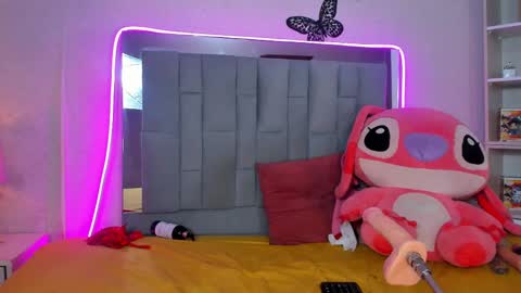 valen_scoott online show from March 12, 9:24 pm