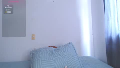 IG-valen mendoza99  twitter valenthompson99 online show from December 2, 8:07 pm