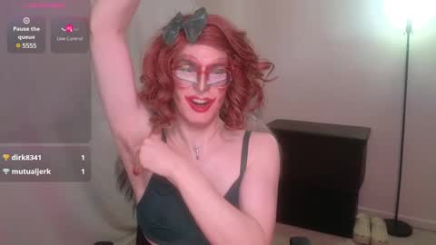 Snapshot of valentia_vickers chatting on March 10, 7:07 pm Valentia online show from March 10, 7:07 pm