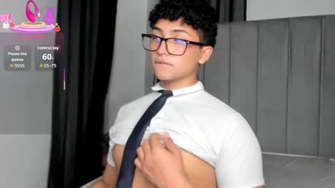 Valentin0 online show from October 30, 12:44 am