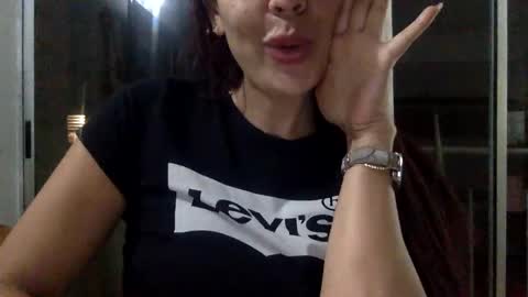 valen online show from November 23, 11:36 pm